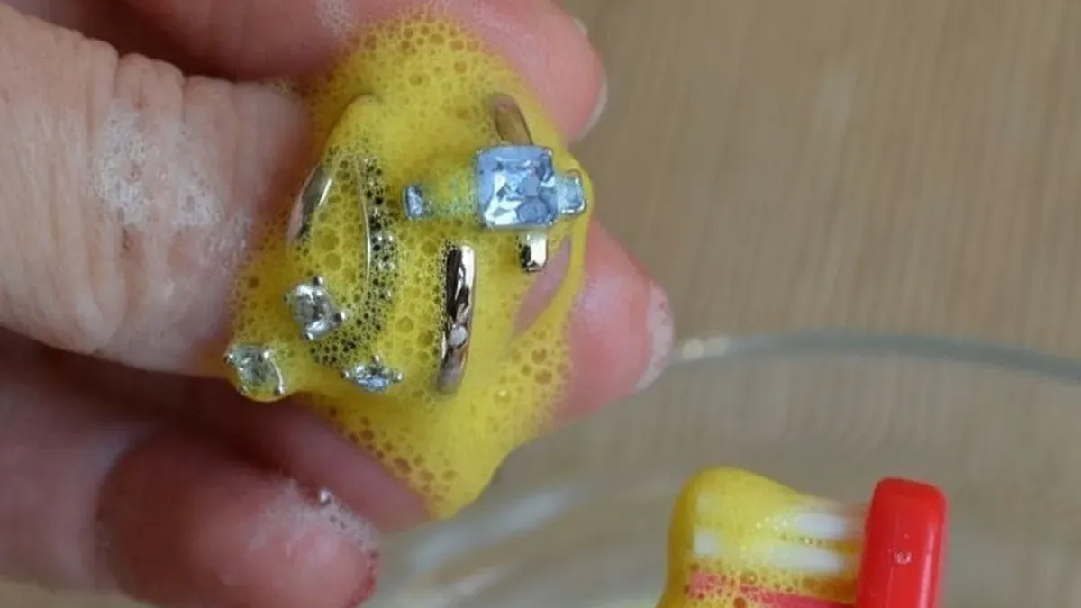 Vind de glans van je zilver terug: een oude, betrouwbare methode